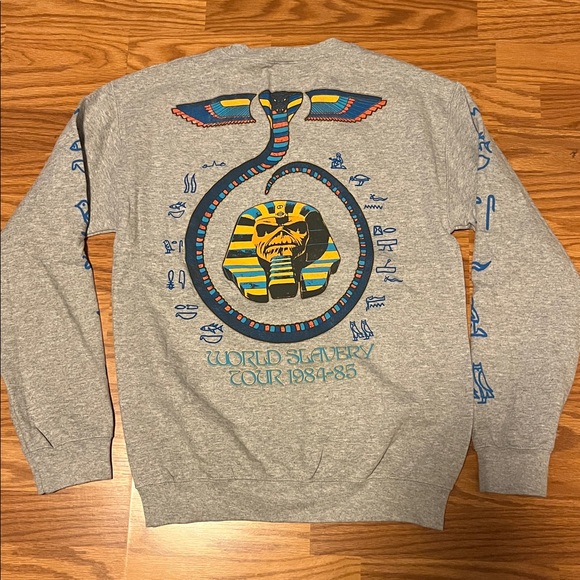 IRON MAIDEN Powerslave pullover Sweatshirt size Small gray NWOT - Picture 3 of 3
